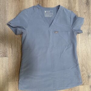 FIGS Vapor Blue Catarina One-Pocket Scrub Top